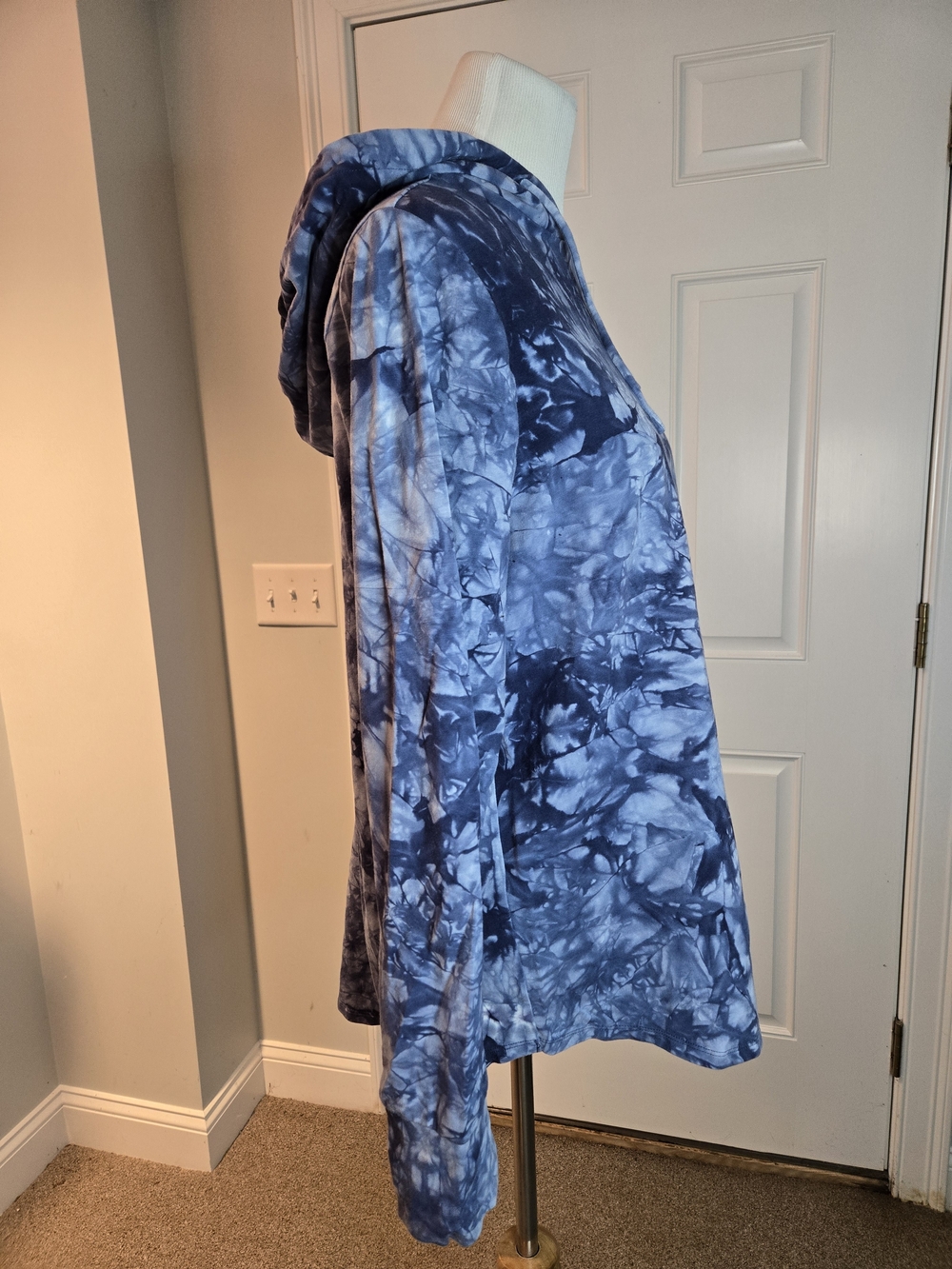 Belle By Kim Gravel Tripleluxe Hoodie With Thumb Holes - Picture 3 of 7